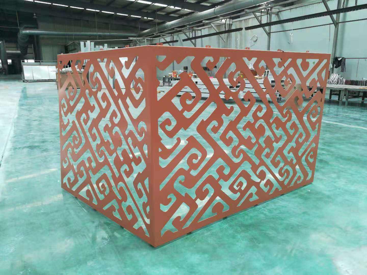 peinture placage aluminium creux (3)