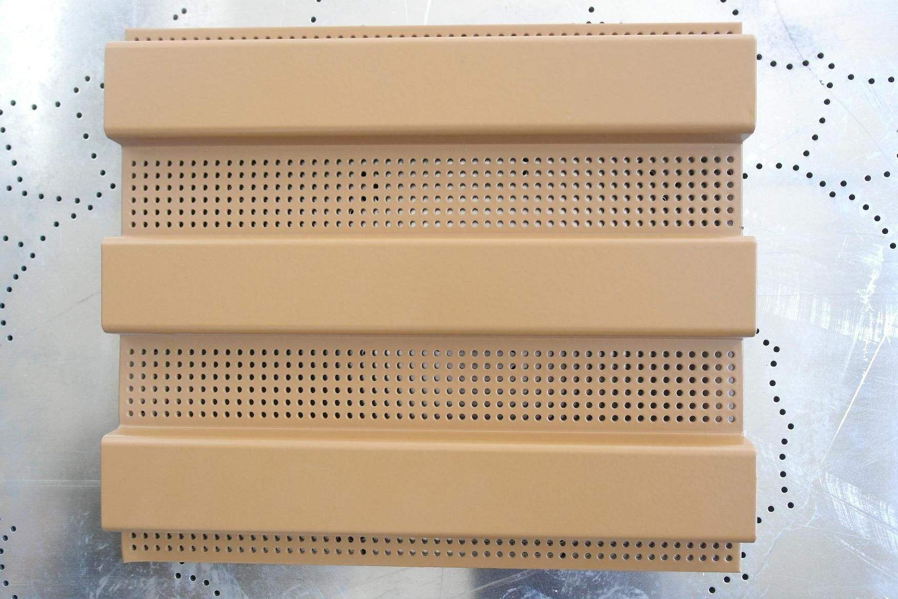 Poinçonnage panneau aluminium (1)